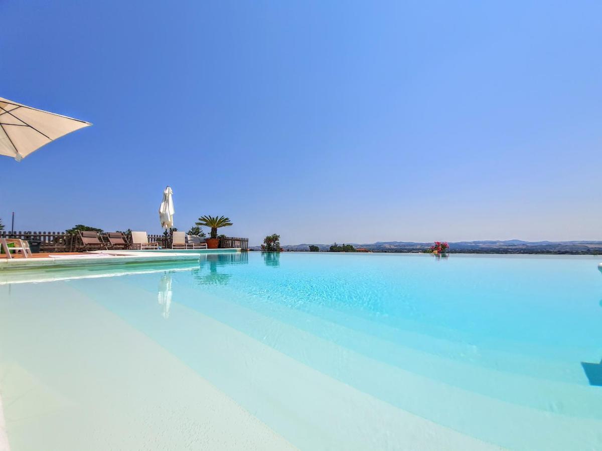Agriturismo Rosa Antica Monte San Vito エクステリア 写真