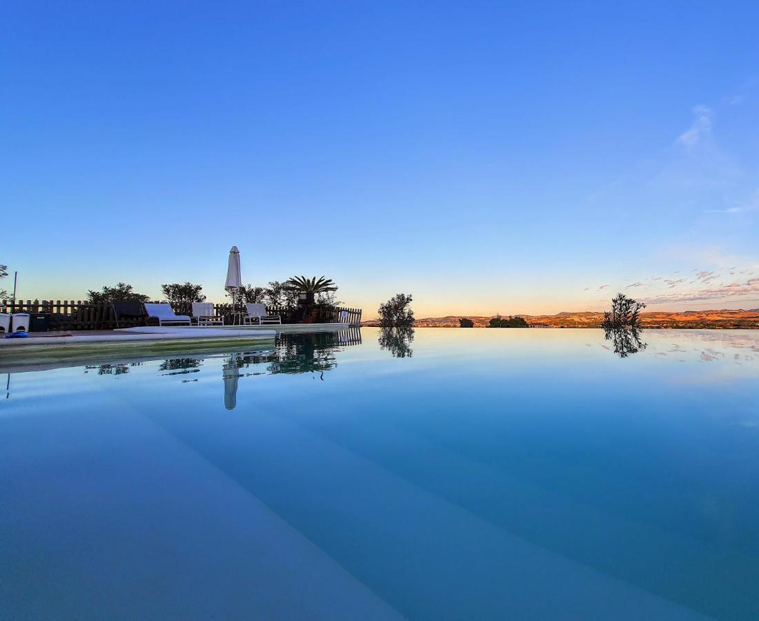 Agriturismo Rosa Antica Monte San Vito エクステリア 写真
