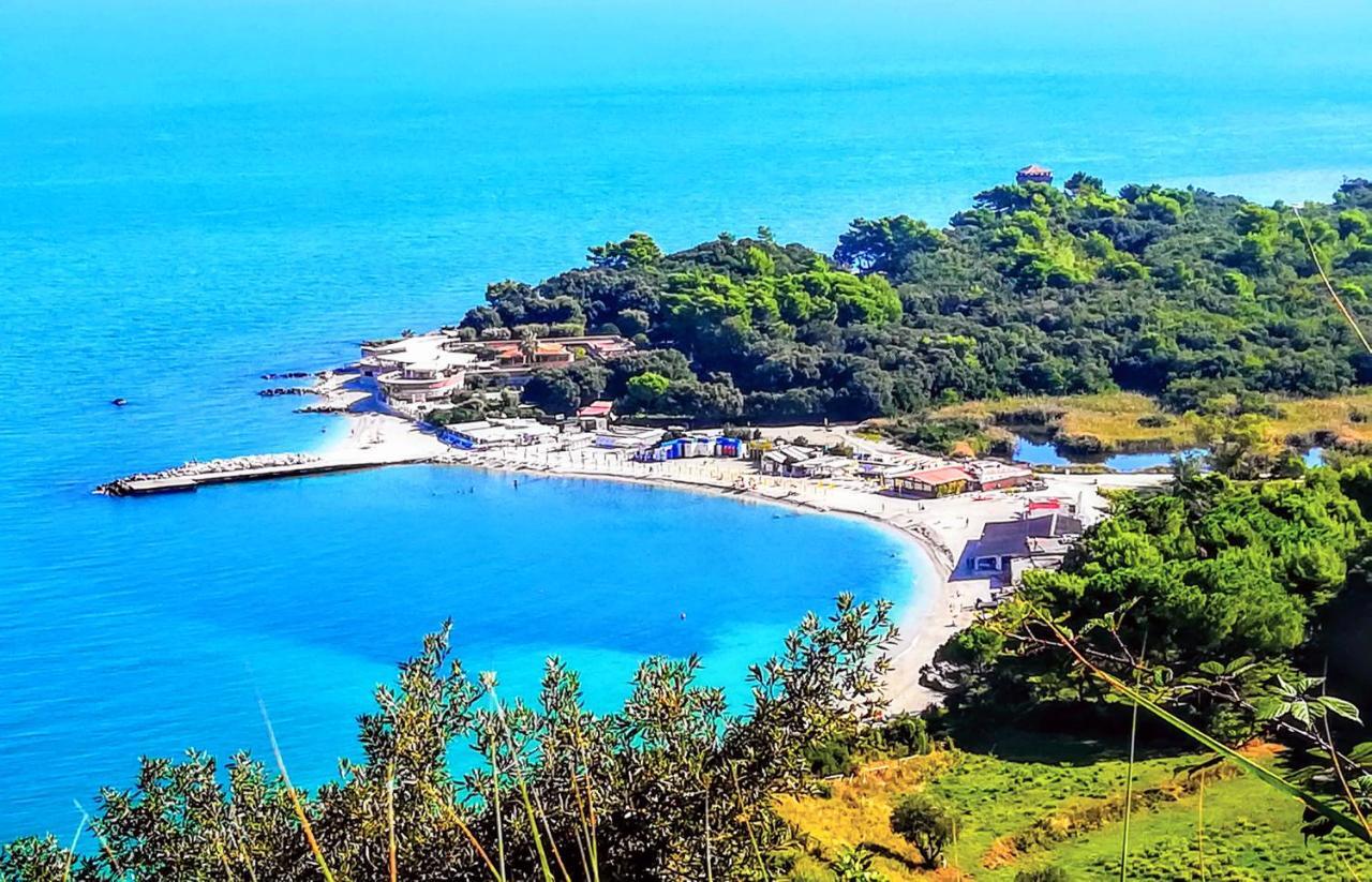 Agriturismo Rosa Antica Monte San Vito エクステリア 写真